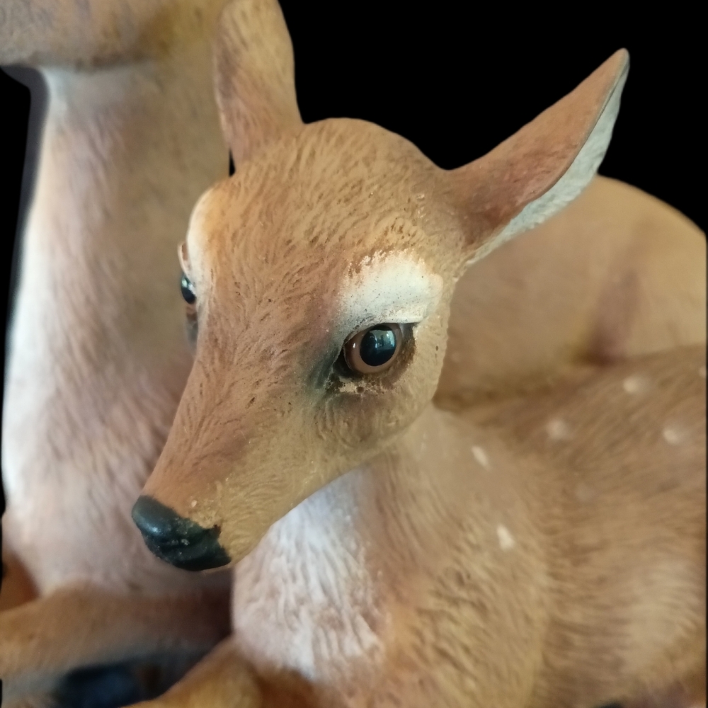 Rare Vintage Universal Statuary Doe/Fawn Figurine Numbered - Picture 6 of 10